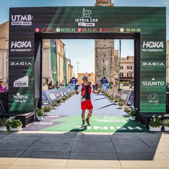 Zdeněk Hruška s holemi LEKI v TOP10 závodu 100 miles of Istria