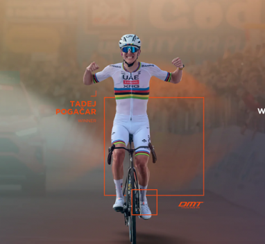 Tadej Pogačar neustále přepisuje historii cyklistiky