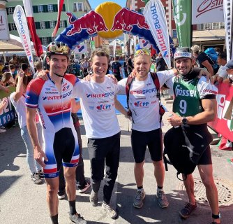 Adelův tým 7. v závodě extrémních štafet Red Bull Dolomitenmann