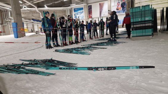 Mladé pušky rozjížděly běžky Kästle