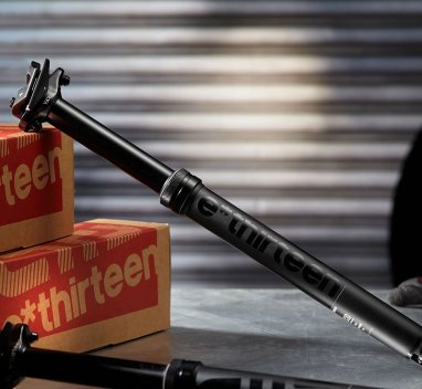 E13 Vario Infinite - teleszkópos nyeregcső addiktív vezérléssel