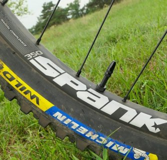 Skvělé výplety pro XC, trail i enduro - Spank 350