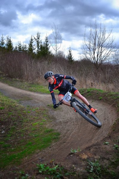 Vítězný double v úvodním MTB závodu sezóny