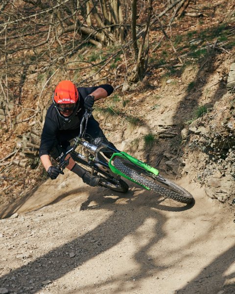 LEVELSPORTKONCEPT oficiálním distributorem značky ROCK MACHINE