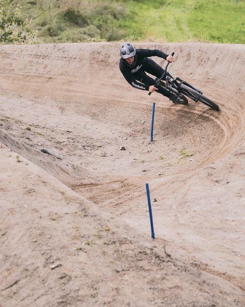 Teodor Kováč bral 6. místo na Crankworkx Innsbruck
