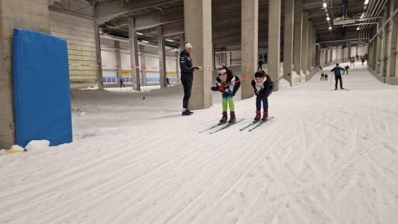 Mladé pušky rozjížděly běžky Kästle