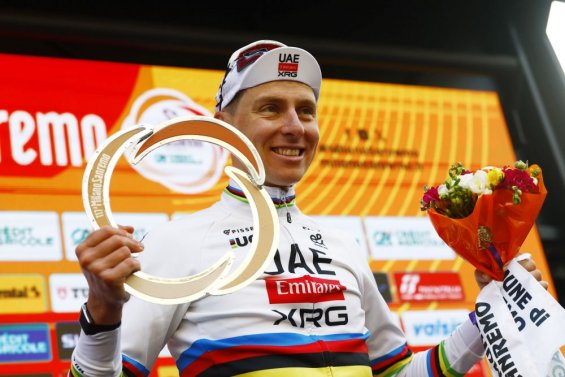 Tadej Pogačar vyhrál Milan - San Remo