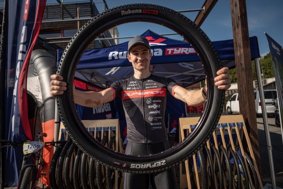 Dvě druhá místa na závěr sezóny pro Superior Team