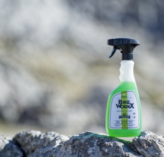 Cyklistické prodejny se servisem opět v provozu!!