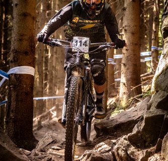 Jakub Pivnička celkovým vítězem České Enduro Série