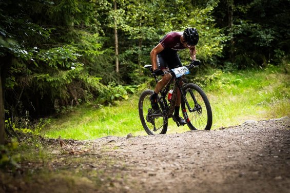 Filip Adel získal stříbro na MČR v MTB maratonu