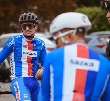 Superior Team uzavřel sezonu na gravelovém MS: Adel 51., Neradil 174.