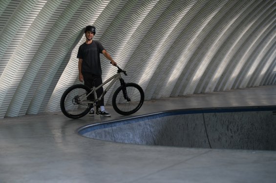 LEVELSPORTKONCEPT oficiálním distributorem značky ROCK MACHINE