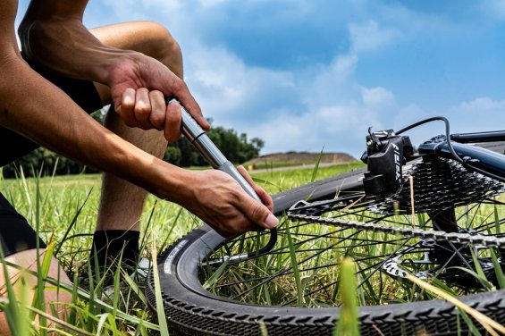 S ručními pumpami Lezyne je radost pracovat