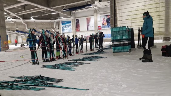 Mladé pušky rozjížděly běžky Kästle