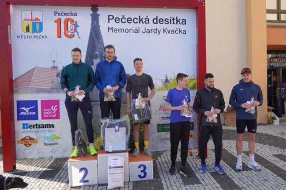 Pečecká desítka 2025 byla plná rekordů