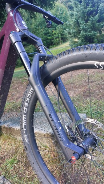 Test Superior iXF 9.8 – Přirozené prolínání světů