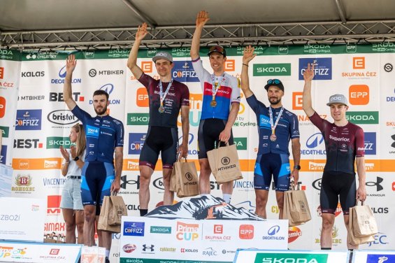 Adel si druhým místem ve Varech zajistil celkové vítězství v ČP MTB maratonu